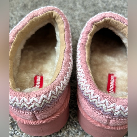 Unionbay Jade Like New Faux Suede and Fur lined Clogs size 7 - Picture 5 of 5